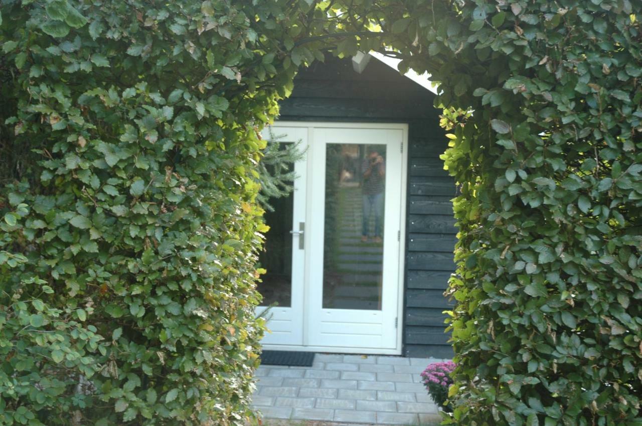 Bed & Breakfast Aan De Bosrand Hoenderloo *